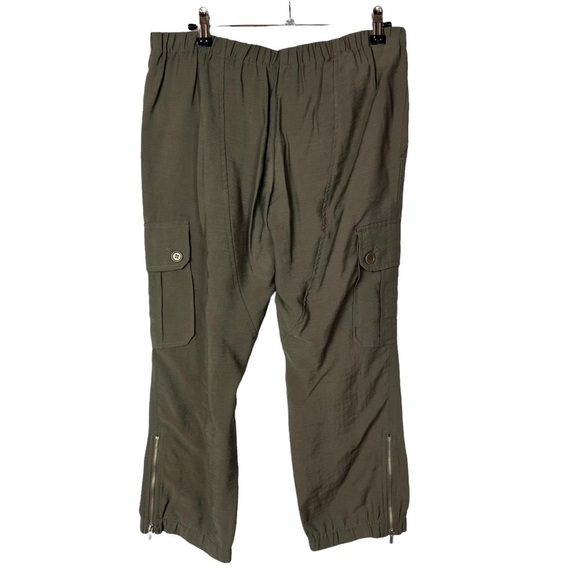 BCBGMaxAzria Olive Green Cropped Utility Cargo Pants S - Picture 2 of 3